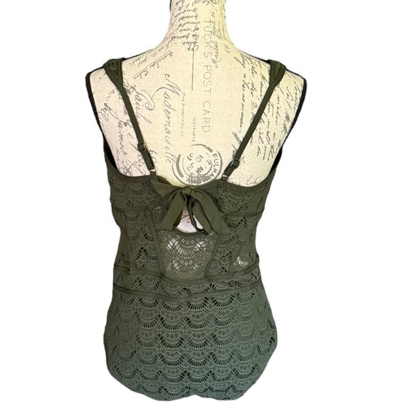 Becca Green Crochet Show And Tell One Piece Swimsuit Size 2X 20-22 - Picture 2 of 2